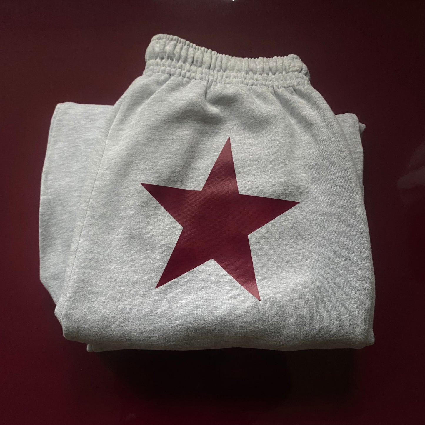 Large classic burgundy star grey sweatpants