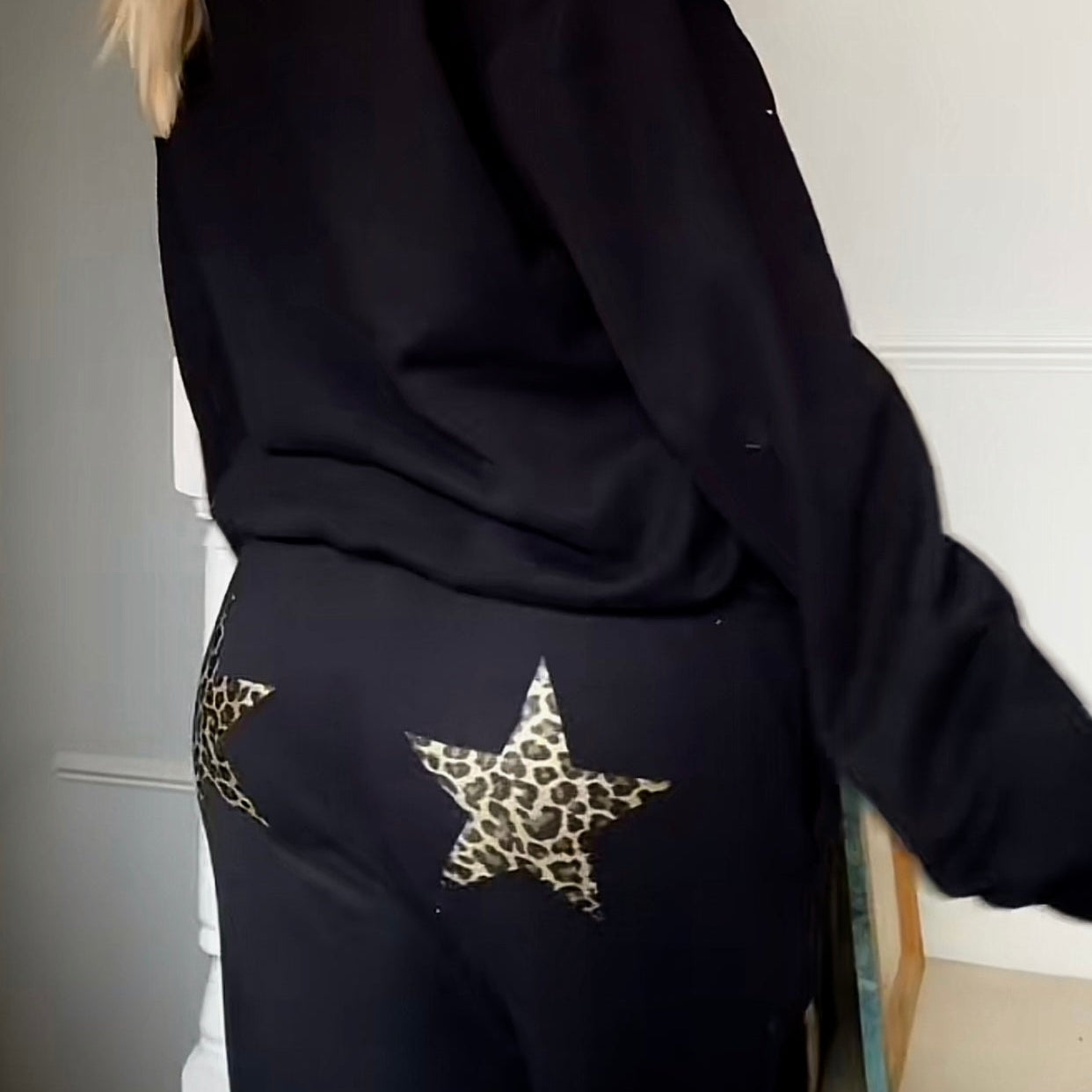 XL premium black leopard star sweats